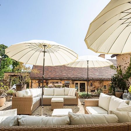 Lo Petit Cretsou Bed & Breakfast Simeyrols Exterior photo