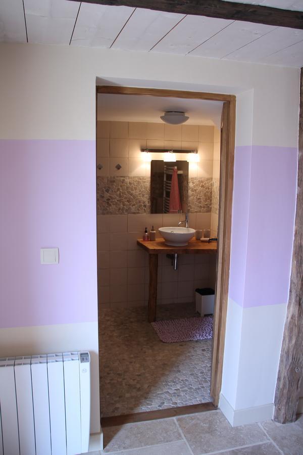 Lo Petit Cretsou Bed & Breakfast Simeyrols Exterior photo